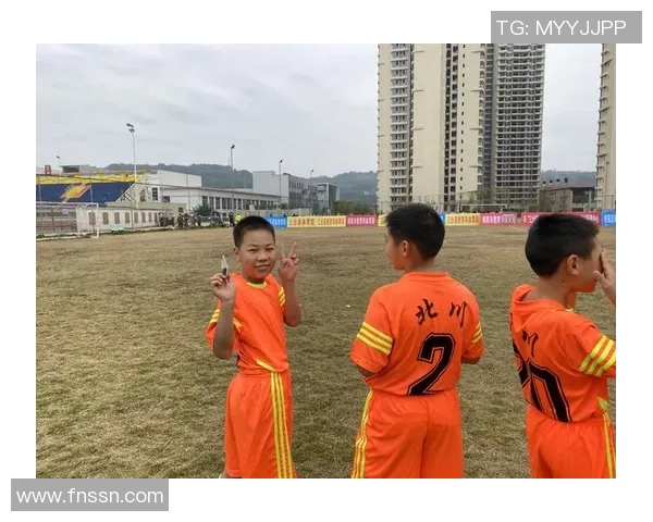 足球明星小学生的成长故事与梦想追逐之路